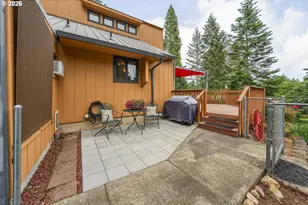 320 Rays Ln, Tenmile, OR 97481 - Photo 27