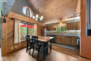 320 Rays Ln, Tenmile, OR 97481 - Photo 11