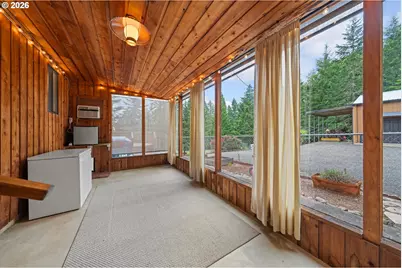 320 Rays Ln, Tenmile, OR 97481 - Photo 25