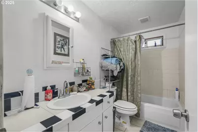 664 Thompson Ave, Salem, OR 97301 - Photo 11
