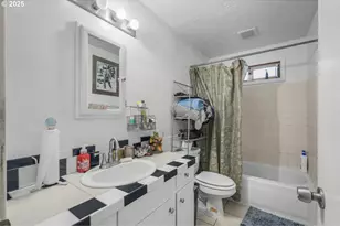 664 Thompson Ave, Salem, OR 97301 - Photo 11