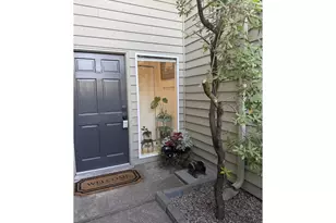 327 Country Club Rd, Eugene, OR 97401 - Photo 3