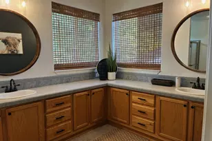 393 Knoll Terrace Dr, Canyonville, OR 97417 - Photo 15