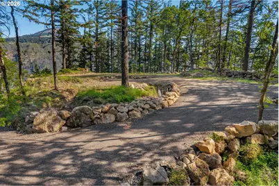 476 Country Club Rd, Hood River, OR 97031 - Photo 17