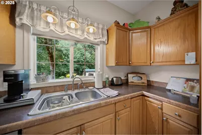 273 Golden Dr, Scottsburg, OR 97473 - Photo 29