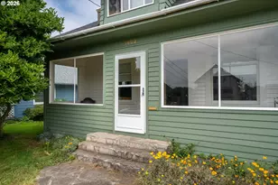 1902 6th St, Tillamook, OR 97141 - Photo 3