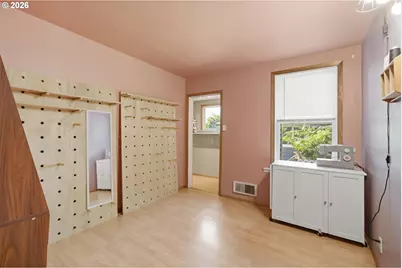 1902 6th St, Tillamook, OR 97141 - Photo 21