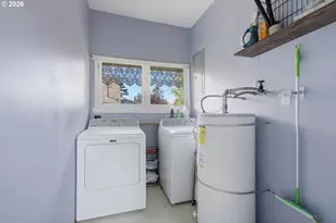 1902 6th St, Tillamook, OR 97141 - Photo 25