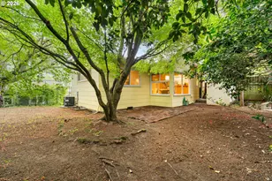 105 NE 66th Ave, Portland, OR 97213 - Photo 35