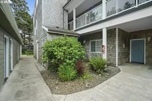 1113 N Hwy 101, Depoe Bay, OR 97341 - Photo 29