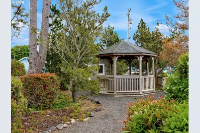 1021 S Prom, Seaside, OR 97138 - Photo 45