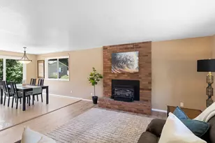 5966 SE Sundial Ct, Milwaukie, OR 97222 - Photo 5