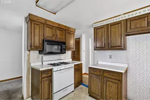 16701 SE Stephens St, Portland, OR 97233 - Photo 27