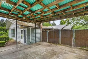 16701 SE Stephens St, Portland, OR 97233 - Photo 7