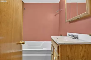 16701 SE Stephens St, Portland, OR 97233 - Photo 37
