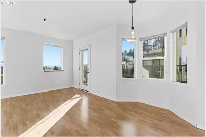 325 NW Uptown Ter #1A, Portland, OR 97210 - Photo 17