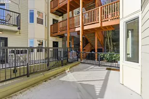 325 NW Uptown Terrace, Portland, OR 97210 - Photo 45