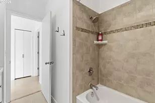 325 NW Uptown Terrace, Portland, OR 97210 - Photo 29