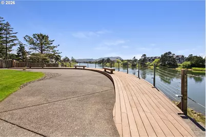 1000 N Holladay Dr #309, Seaside, OR 97138 - Photo 41