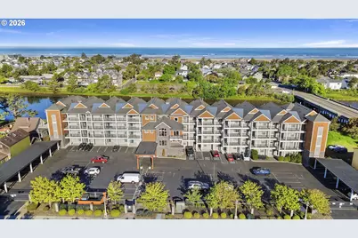 1000 N Holladay Dr #309, Seaside, OR 97138 - Photo 1