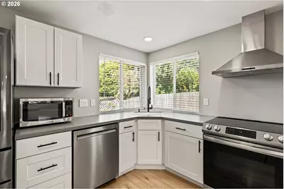 10220 NW 24th Ave, Vancouver, WA 98685 - Photo 15