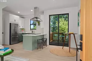 3797 SW Iowa St, Portland, OR 97221 - Photo 5