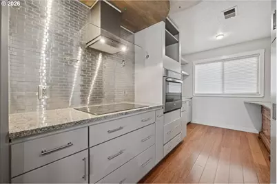7545 N Edgewater Ave, Portland, OR 97203 - Photo 13