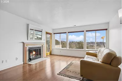 7545 N Edgewater Ave, Portland, OR 97203 - Photo 5