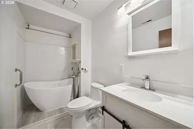 7545 N Edgewater Ave, Portland, OR 97203 - Photo 27