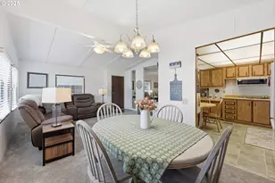 2376 Kingfisher Ln, Kelso, WA 98626 - Photo 9