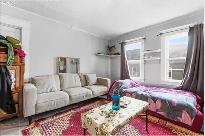 215 NE Going St, Portland, OR 97211 - Photo 27