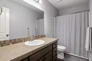 17610 SW Aidan Ct, Beaverton, OR 97003 - Photo 23