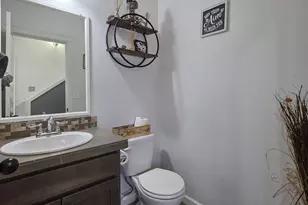 17610 SW Aidan Ct, Beaverton, OR 97003 - Photo 13