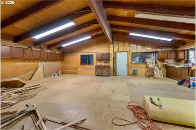 586 NW Loop Rd, White Salmon, WA 98672 - Photo 37
