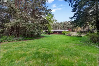 586 NW Loop Rd, White Salmon, WA 98672 - Photo 7