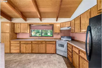 586 NW Loop Rd, White Salmon, WA 98672 - Photo 19