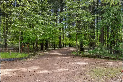 586 NW Loop Rd, White Salmon, WA 98672 - Photo 13