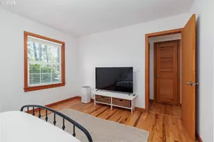 5415 Hacienda Ave, Lincoln City, OR 97367 - Photo 11