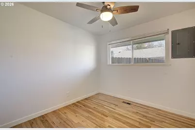 406 N Morrison Rd NE, Vancouver, WA 98664 - Photo 5