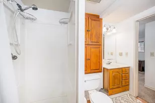 10919 E Mapleton Rd, Mapleton, OR 97453 - Photo 23