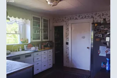 1289 SE Main St, Roseburg, OR 97470 - Photo 11