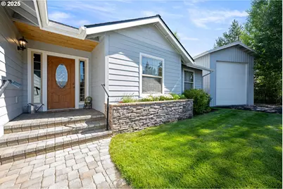 16676 McClintock Pl, La Pine, OR 97739 - Photo 3