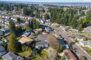 820 NE 168th Pl, Portland, OR 97230 - Photo 45