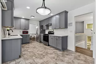 820 NE 168th Pl, Portland, OR 97230 - Photo 17