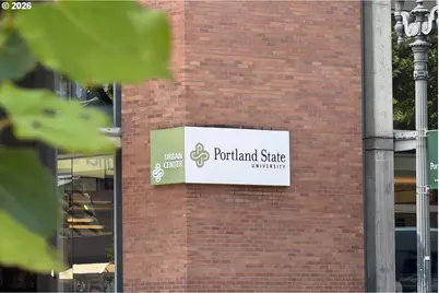 245 SW Meade St #G2, Portland, OR 97201 - Photo 43