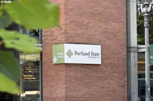 245 SW Meade St, Portland, OR 97201 - Photo 43