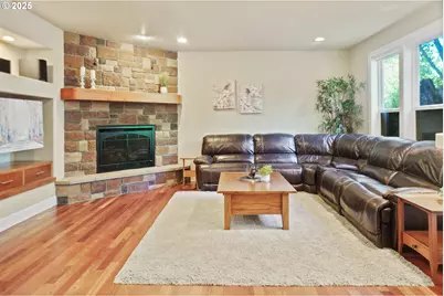 2250 Turnberry Ct, Eugene, OR 97401 - Photo 15