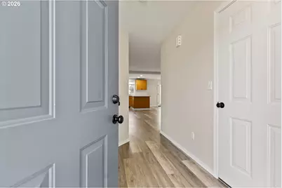 11619 NW 35th Ave, Vancouver, WA 98685 - Photo 5
