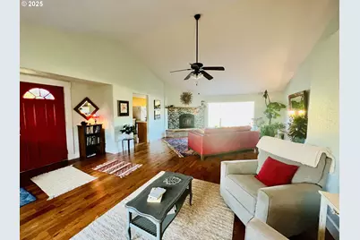 236 Fountain Ct, Brookings, OR 97415 - Photo 5