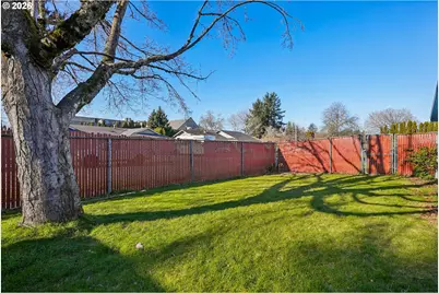 1384 NE 19th St, Gresham, OR 97030 - Photo 23